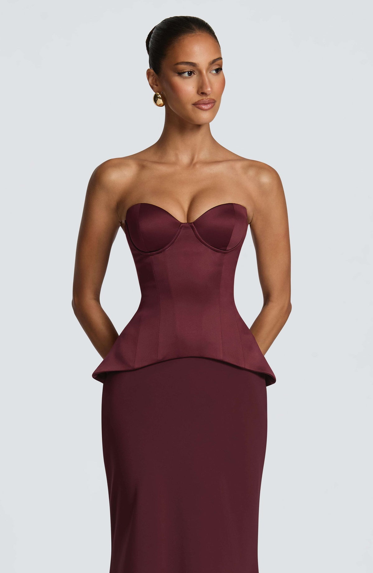 Ravenna Corset - Cherry Lacquer Ryvelle