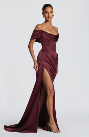 Brautkleid Riona - Kirschlack