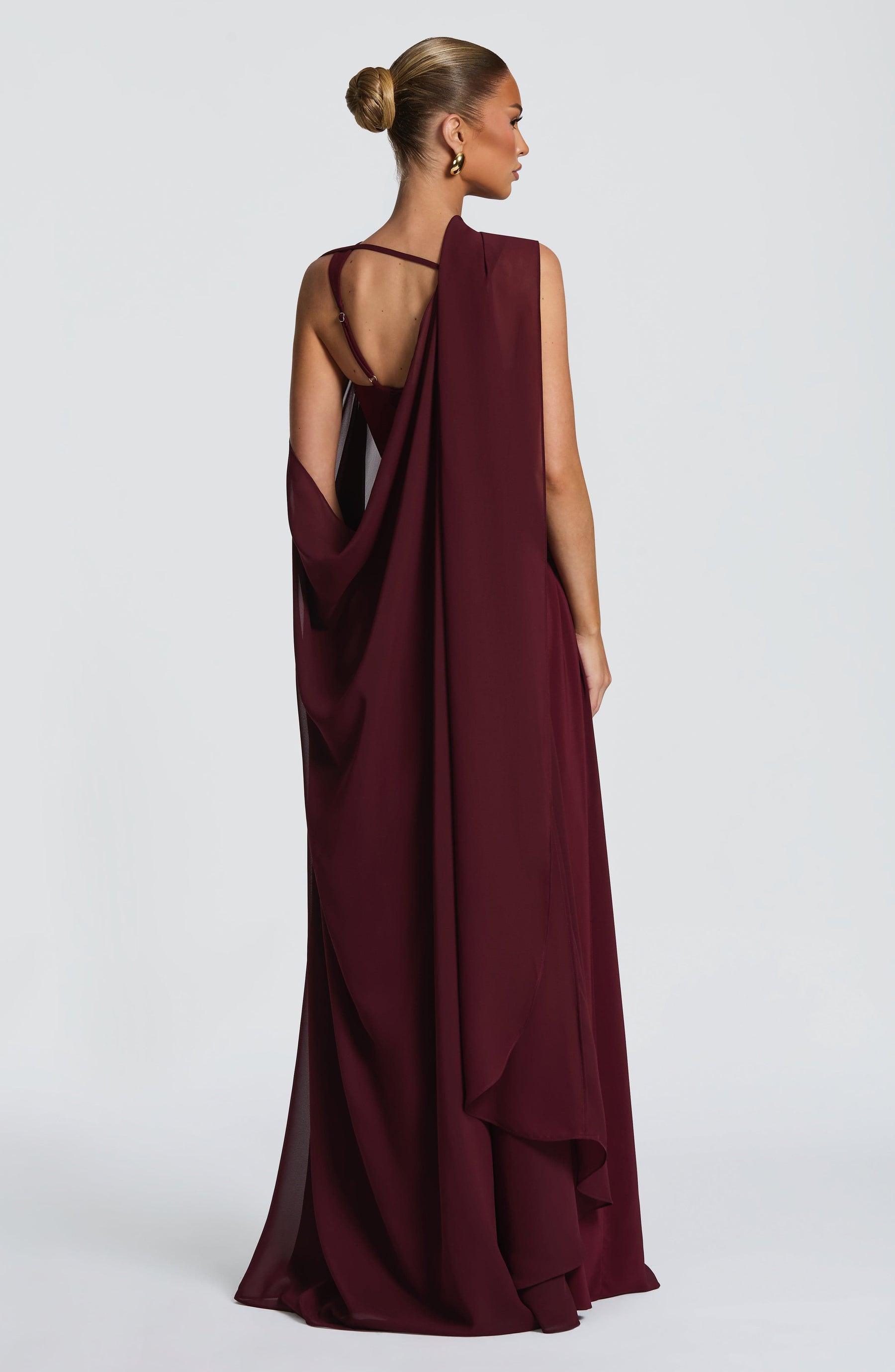 Romy Cape - Cherry Lacquer Ryvelle