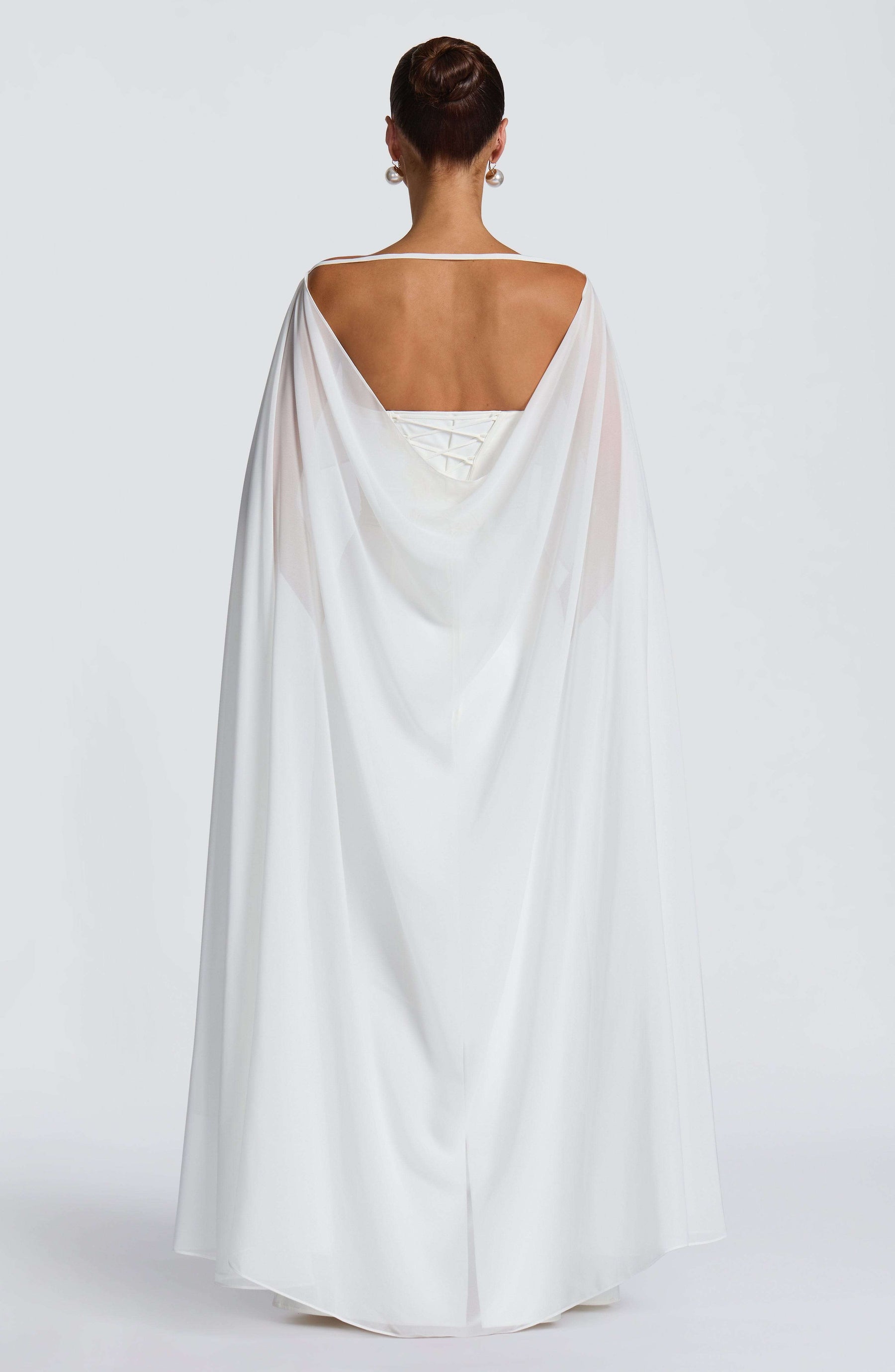 Romy Cape - Ivory Ryvelle
