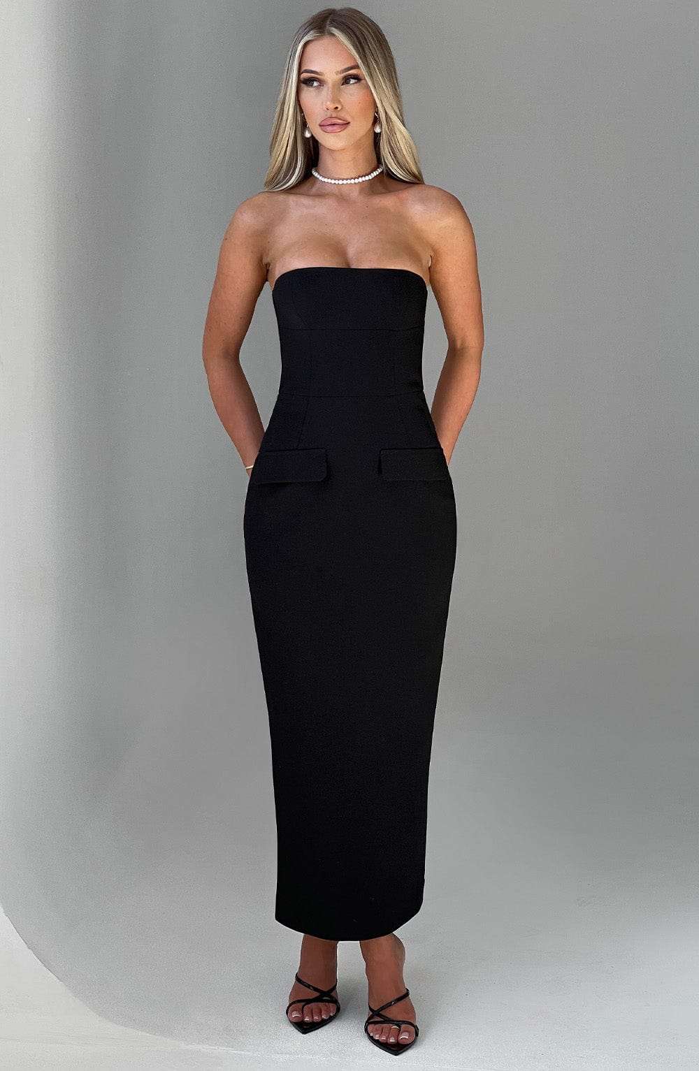 Roxanne Midaxi Dress - Black Ryvelle
