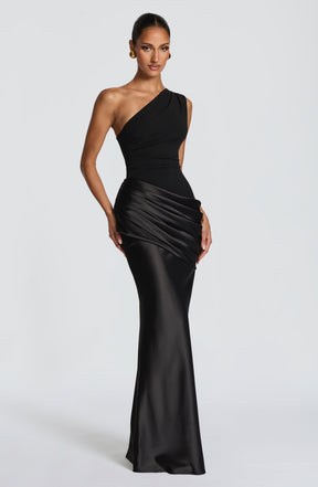 Sadona Maxi Dress - Black Ryvelle
