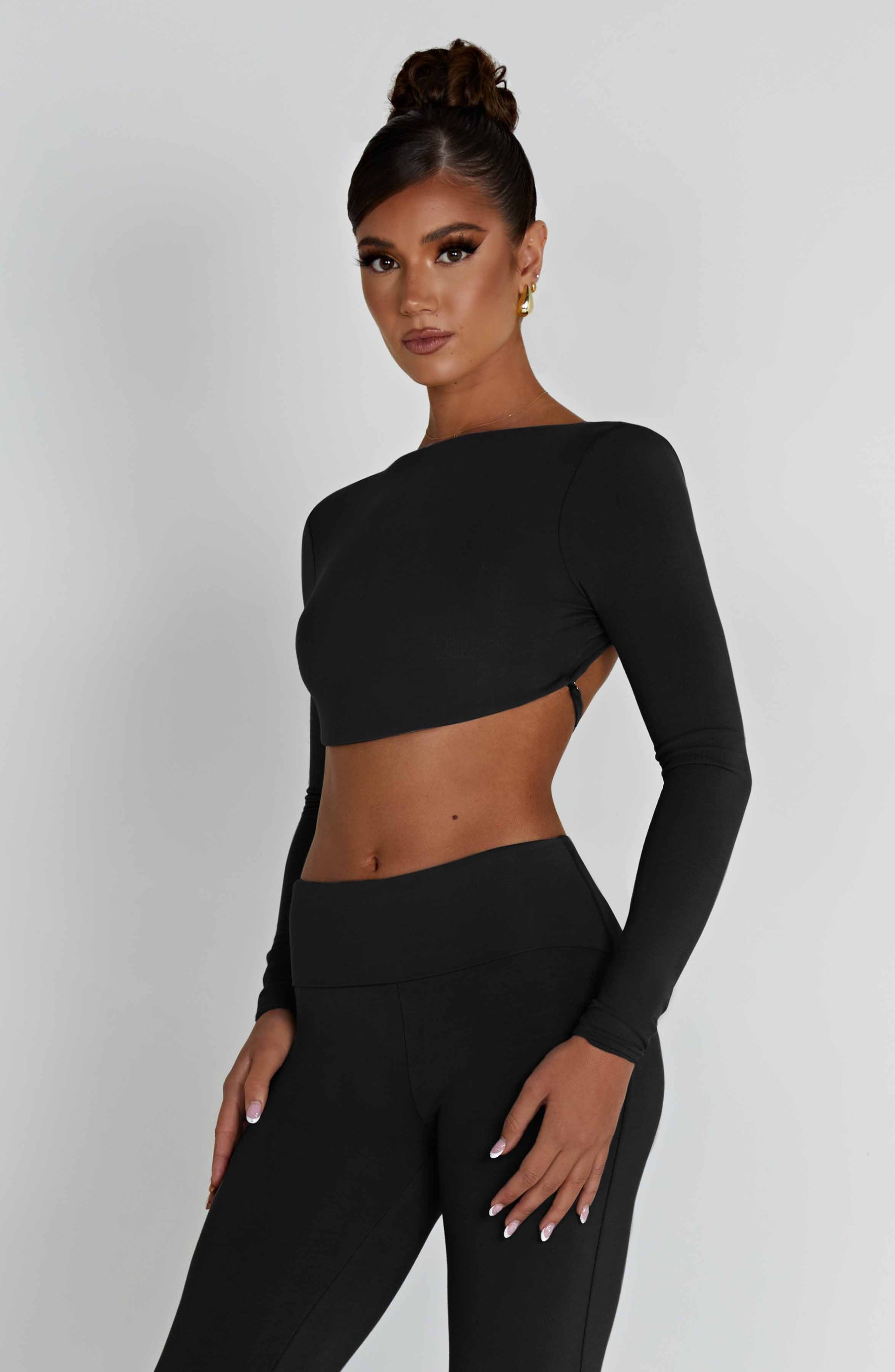 Sahra Top - Black Ryvelle