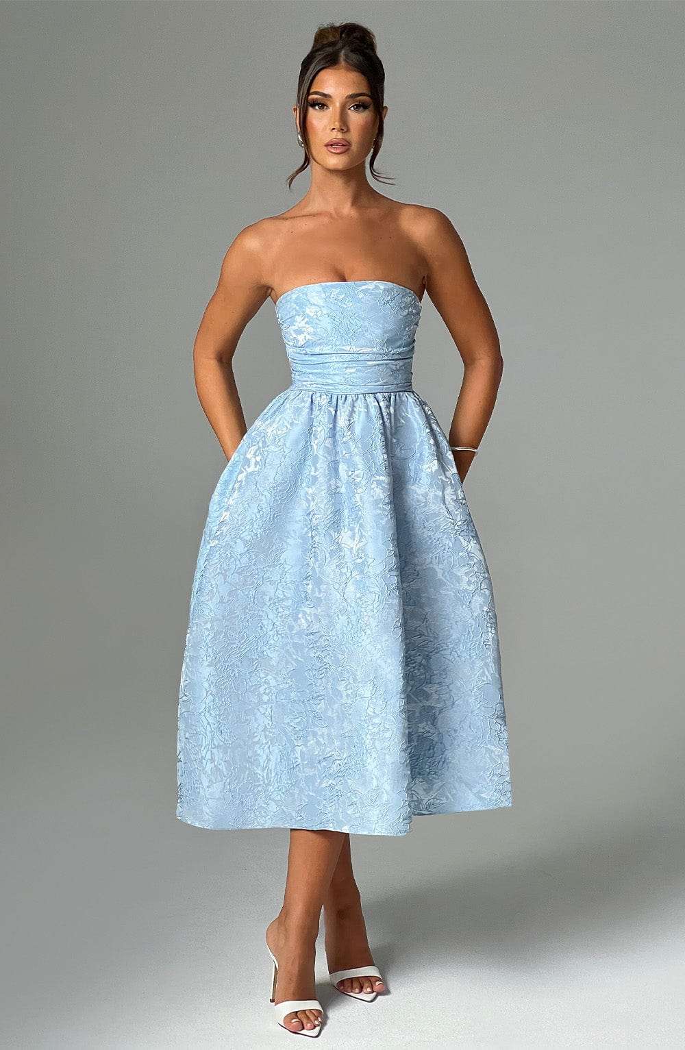 Saoirse Midi Dress - Blue Ryvelle
