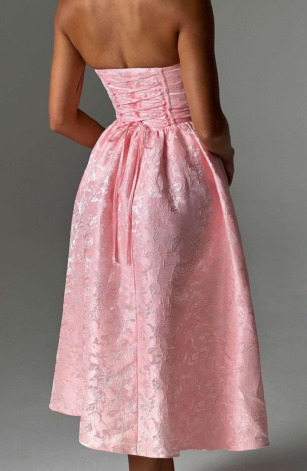 Saoirse Midi Dress - Blush Ryvelle