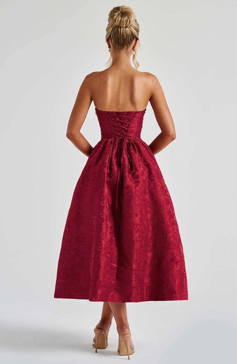 Saoirse Midi Dress - Red Ryvelle