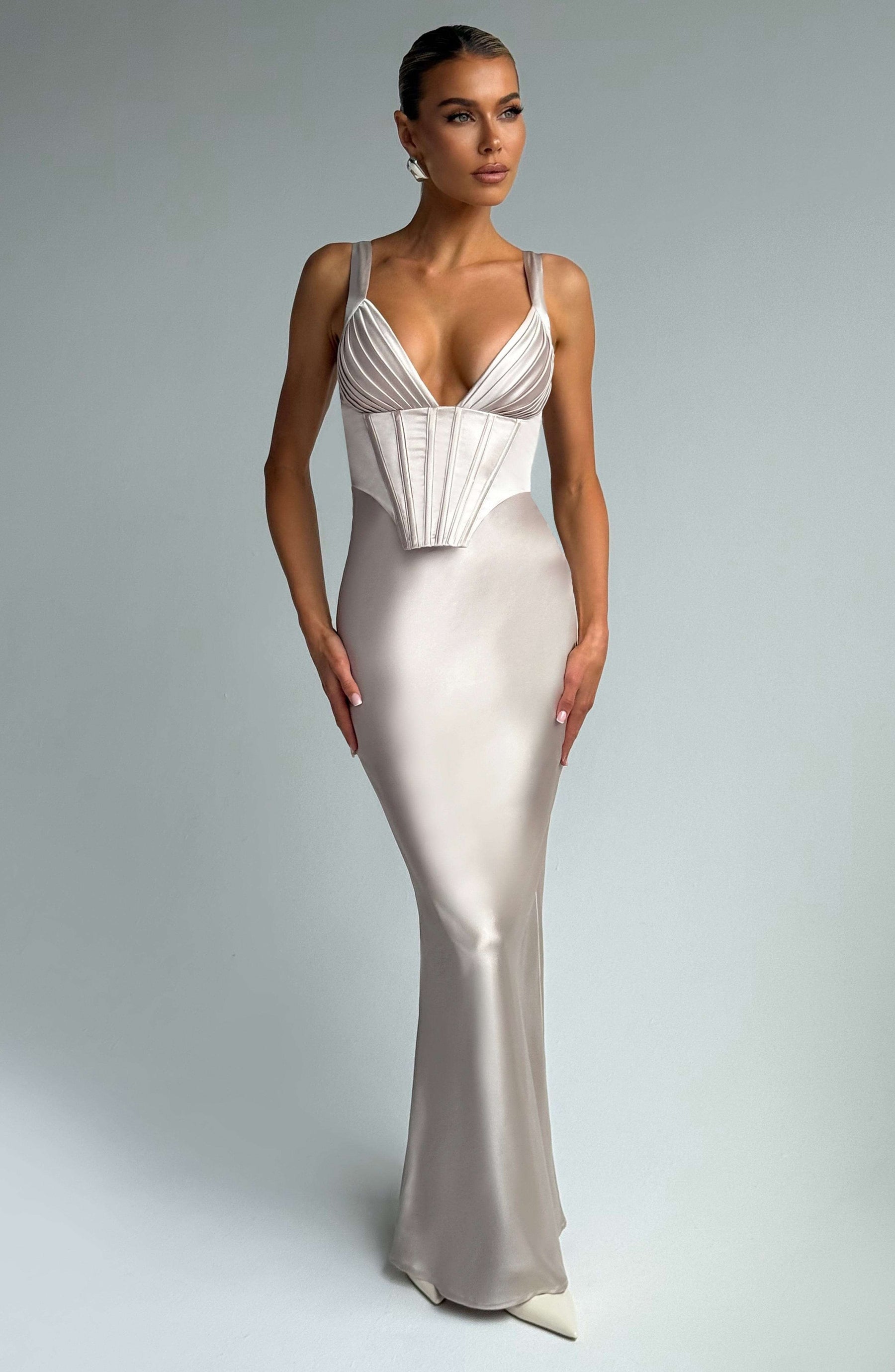 Shae Maxi Dress - Shell Ryvelle