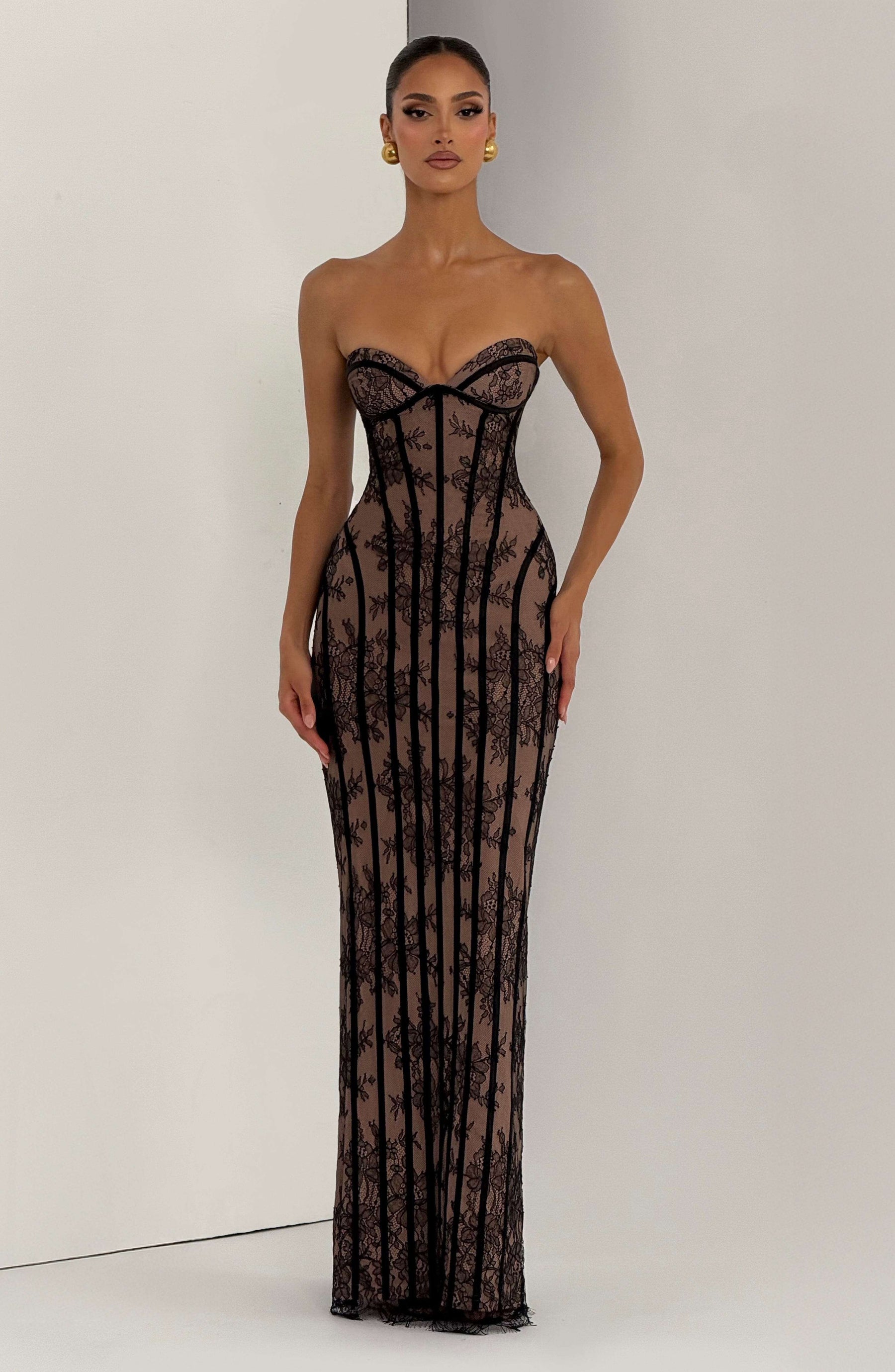 Sian Maxi Dress - Black Ryvelle