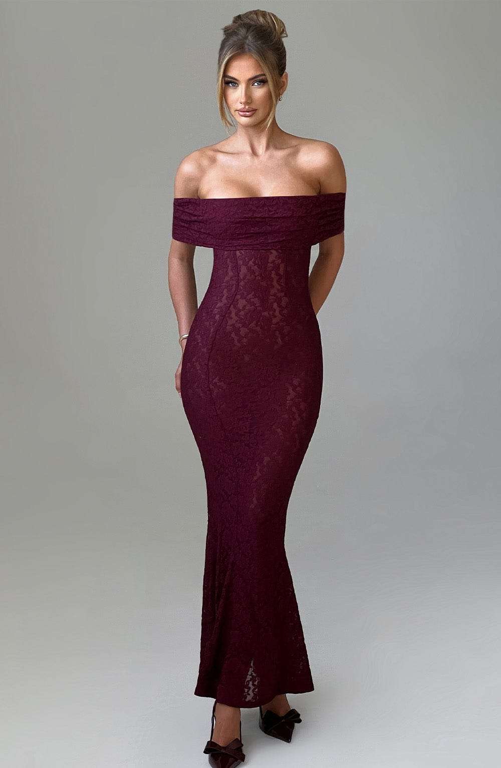 Stephanie Maxi Dress - Burgundy Ryvelle