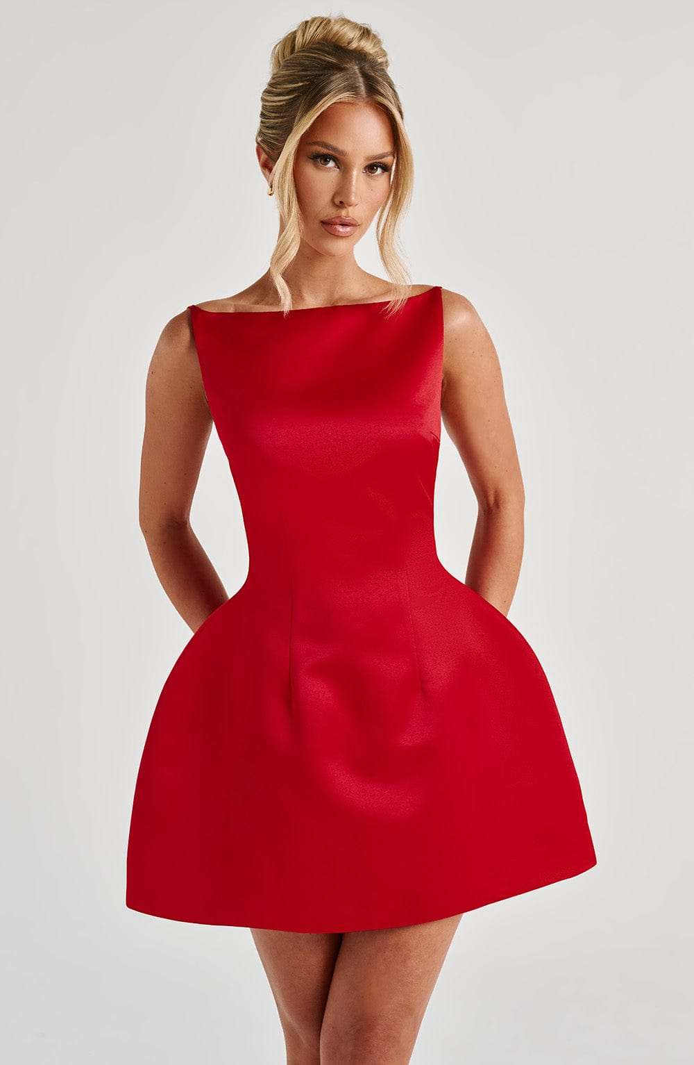 Tate Mini Dress - Red Ryvelle