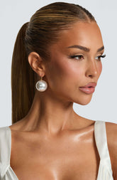 Therese Earrings - Pearl Ryvelle