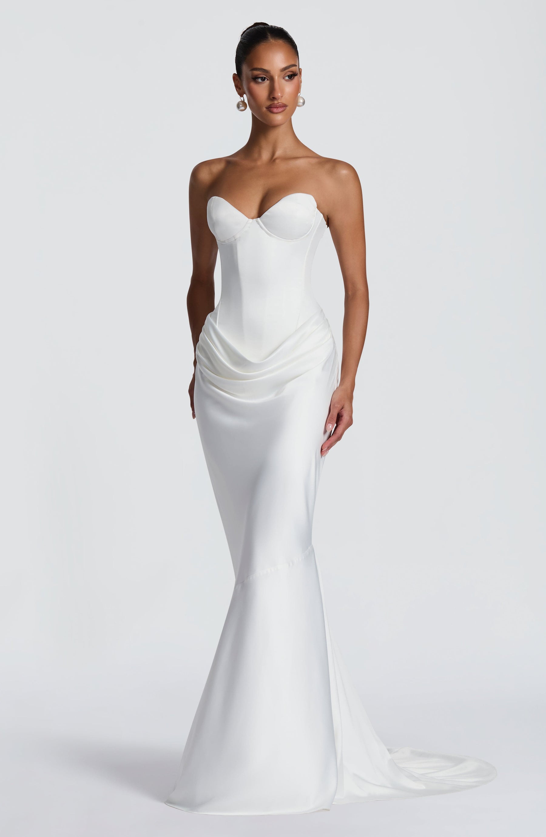 Vaila Gown - Ivory Ryvelle