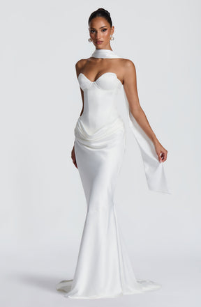 Vaila Gown - Ivory Ryvelle