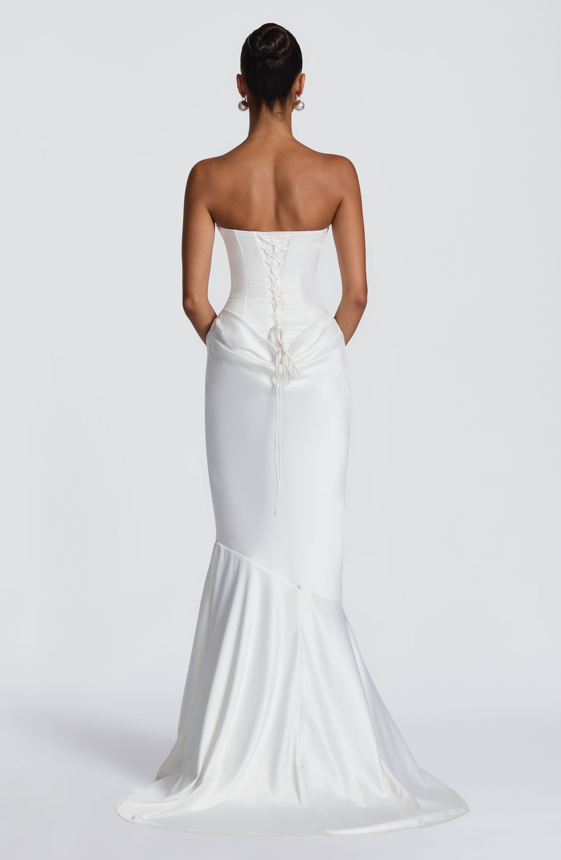 Vaila Gown - Ivory Ryvelle