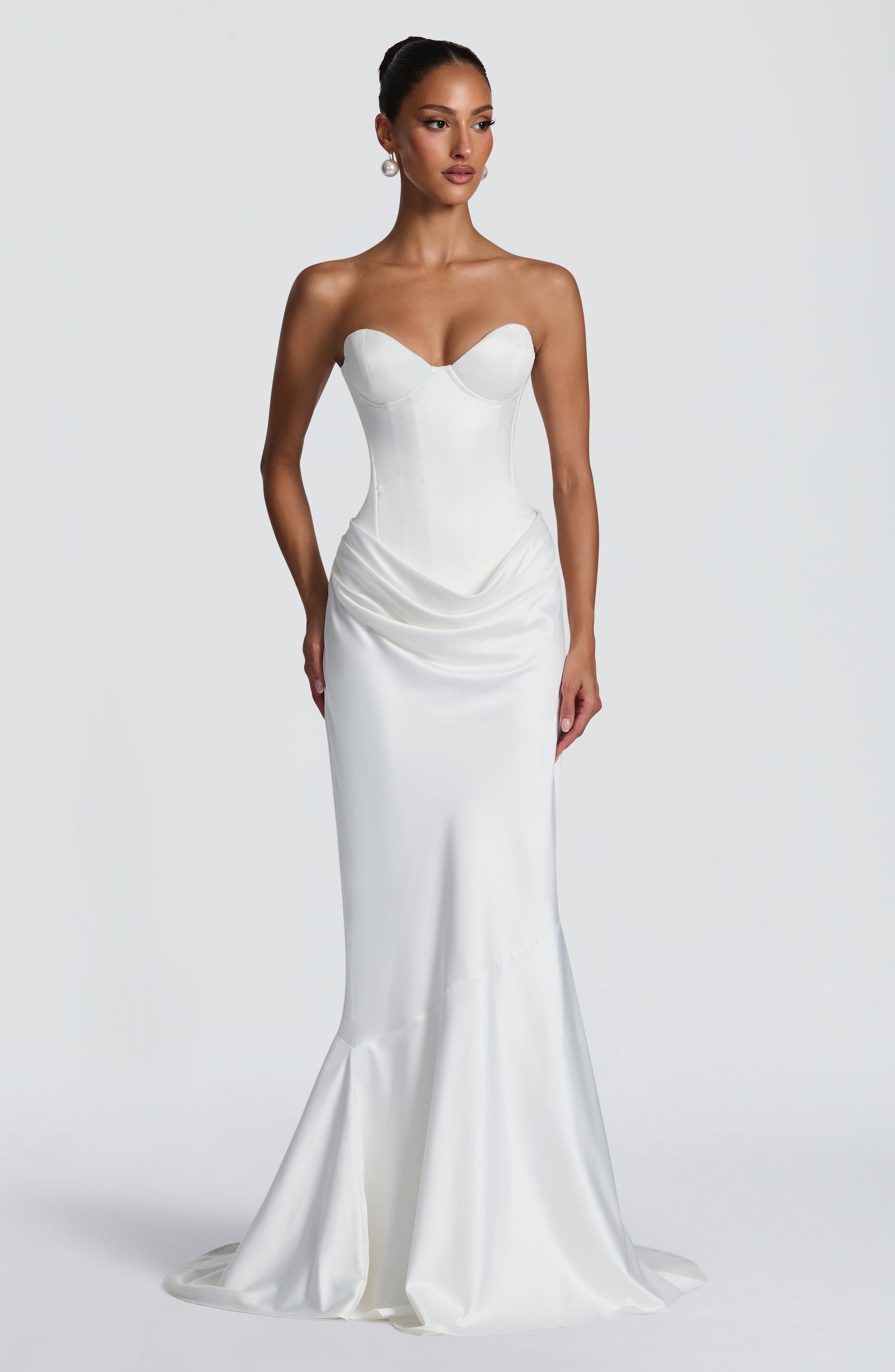 Vaila Gown - Ivory Ryvelle