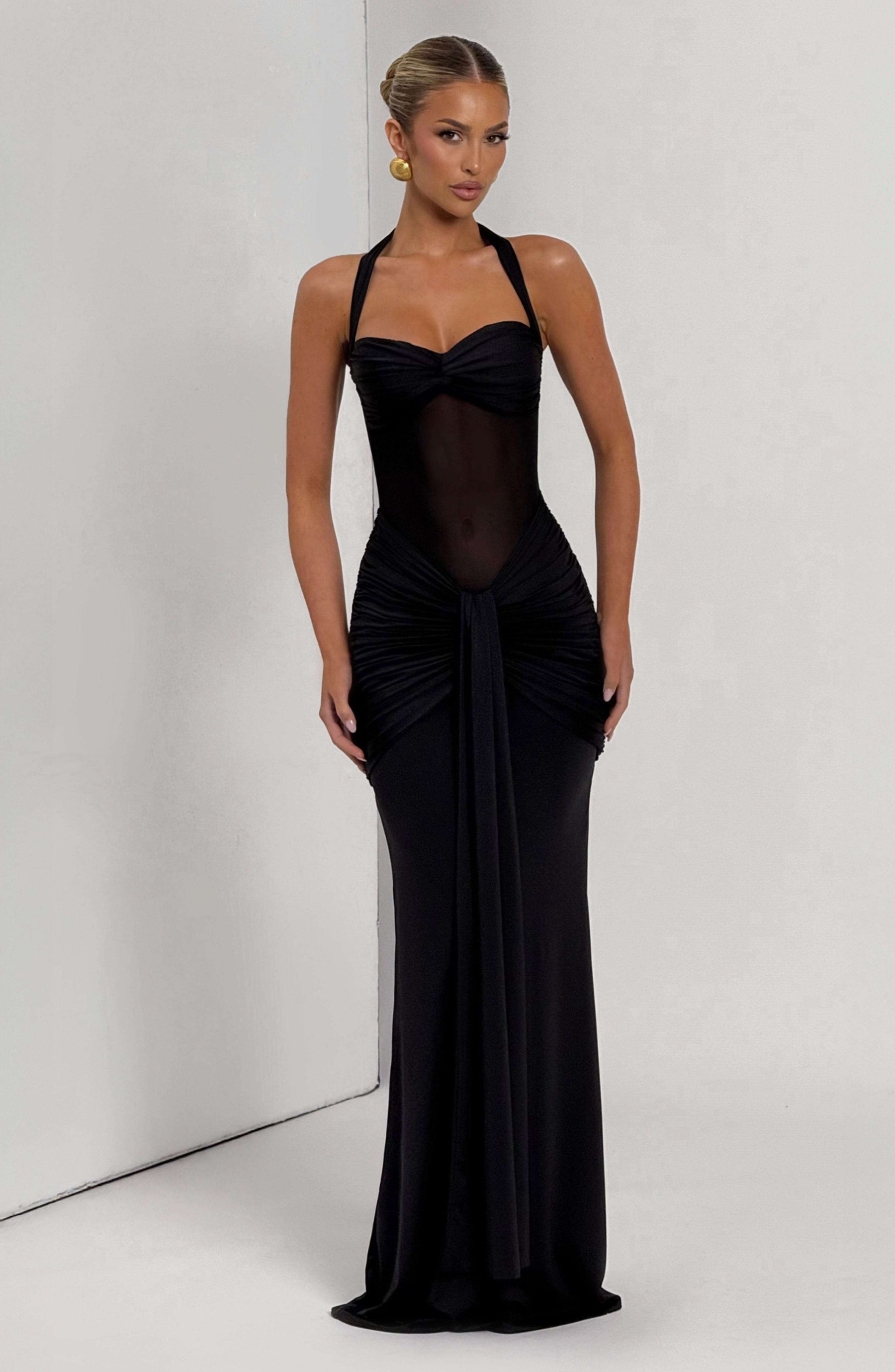 Vixen Maxi Dress - Black Ryvelle