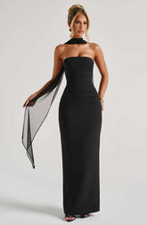 Yulia Maxi Dress - Black Ryvelle