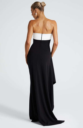 Zafira Maxi Dress - Black/White Ryvelle