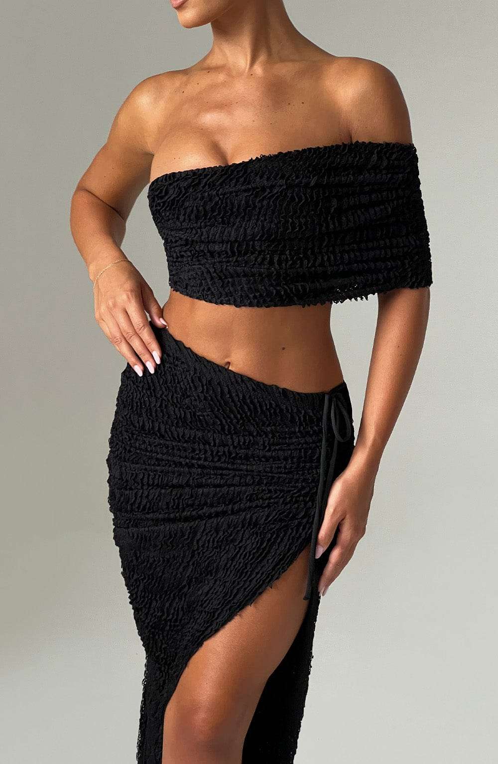 Zina Top - Black Ryvelle
